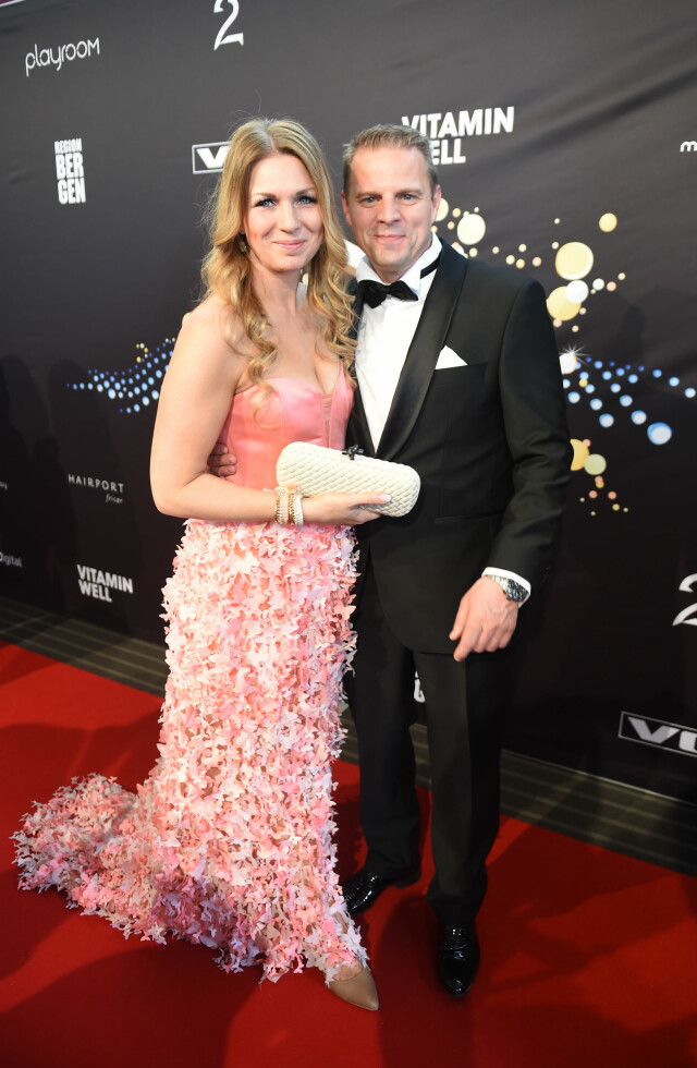 SAMBOERE: Otto Robsahm med samboeren Marion Teig på den røde løperen før utdelingen av Gullruten 2015. De to har to døtre sammen. Foto: Marit Hommedal,NTB scanpix SAMBOERE: Otto Robsahm med samboeren Marion Teig på den røde løperen før utdelingen av Gullruten 2015. De to har to døtre sammen. Foto: Marit Hommedal,NTB scanpix